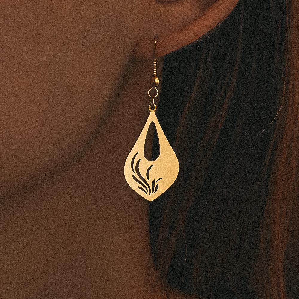 

Серьги из нержавеющей стали, винтажные изысканные полые серьги с цветочным узором, висячие серьги для женщин, ювелирные изделия, невыцветающие, высококачественные подарки