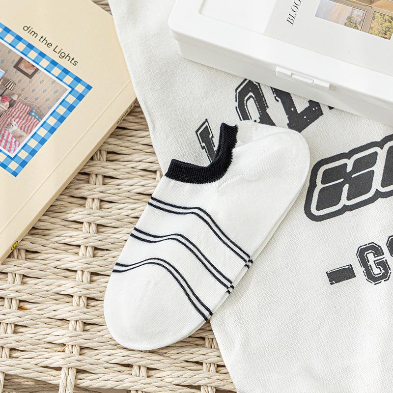 5 Pairs of Women's Summer Thin Style All Match Color Stripe Invisible Socks