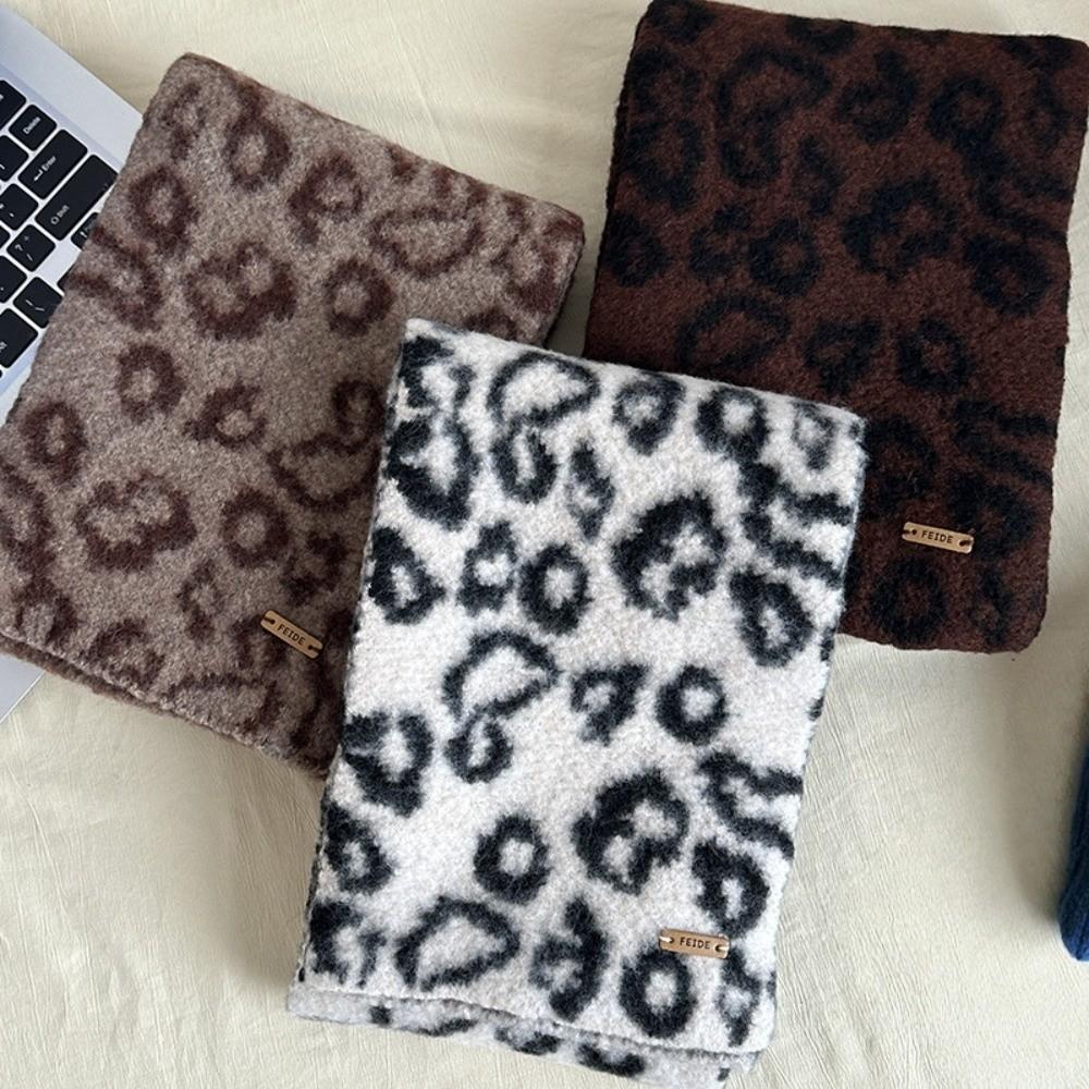 Fashion Lightweight Leopard Print Scarf Cashmere Blend Windproof Imitation Wool Scarf Korean Style Warm Winter Shawl Women/Men