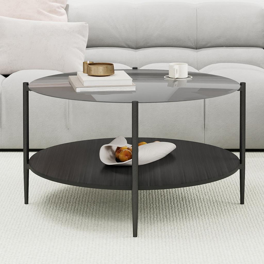 Moderner minimalistischer Wohnzimmer-Couchtisch, mit einer runden schwarzen Glasplatte, kombiniert mit einer schwarzen Holzunterschicht, schön und praktisch.