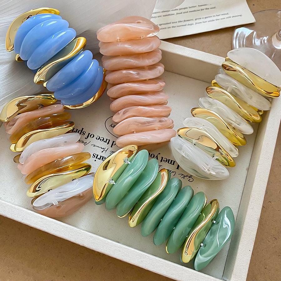 Acrylic Oval Ombre Patchwork Bracelet: Light Luxury, Sweet Temperament, Fashion Jewelry.