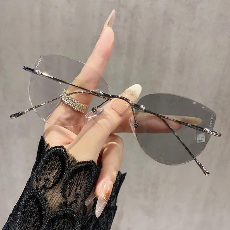 Rimless Cat Eye Photochromic Glasses for Myopia Correction with Diamond Decor and Anti Blue Light Features
