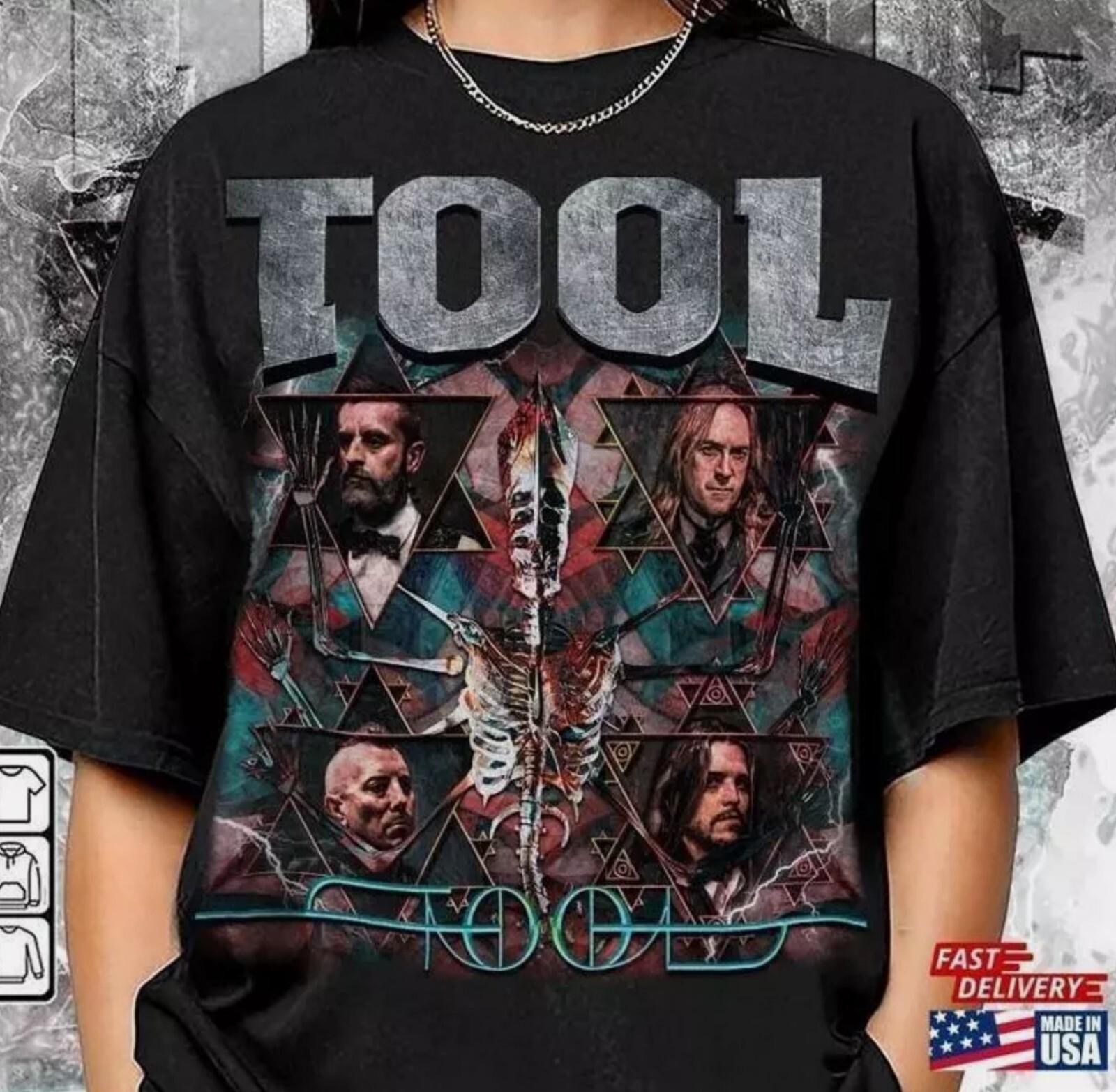 Tool Band In Concert 90S Vintage T-Shirt Music Black Cotton Unisex Size S-5XL Unisex T-Shirt XL