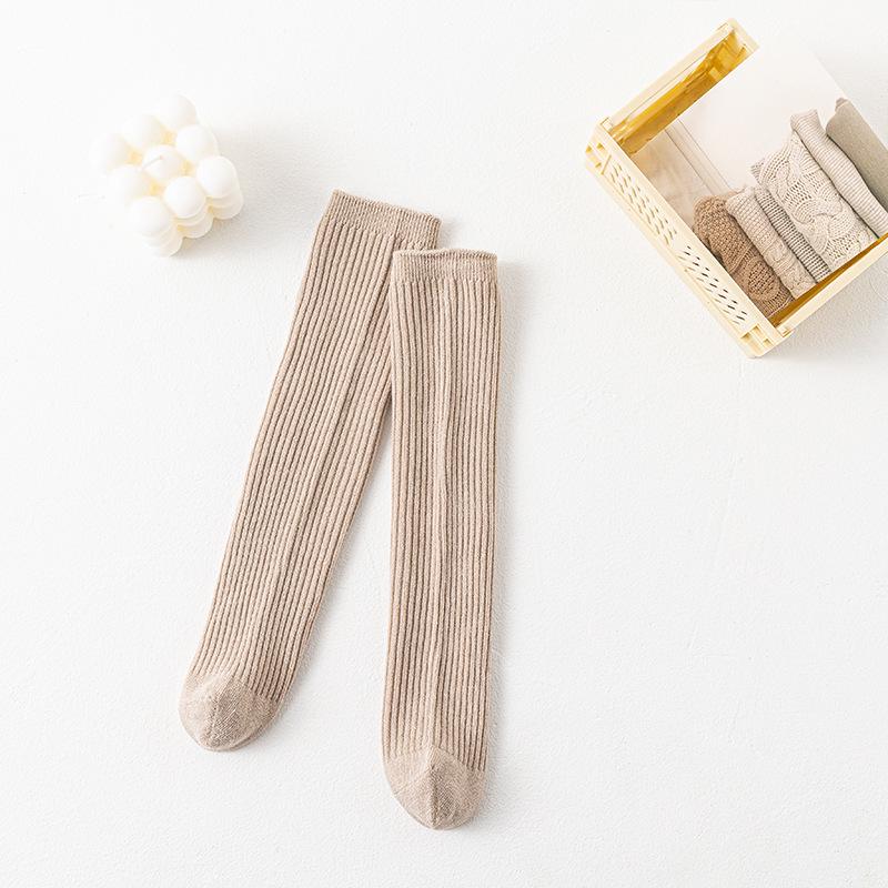 

2024 Autumn Kids Breathable Mid-Calf Socks: Odor-Resistant, Solid Color, Korean Style Vertical Stripe for Girls One Size