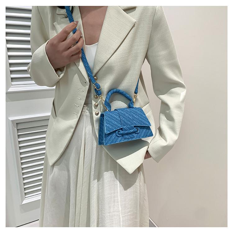 2024 Girlish Mini Handbag: New Spring-Summer Crossbody Coin Purse, Hot-Selling Square Bag for Women