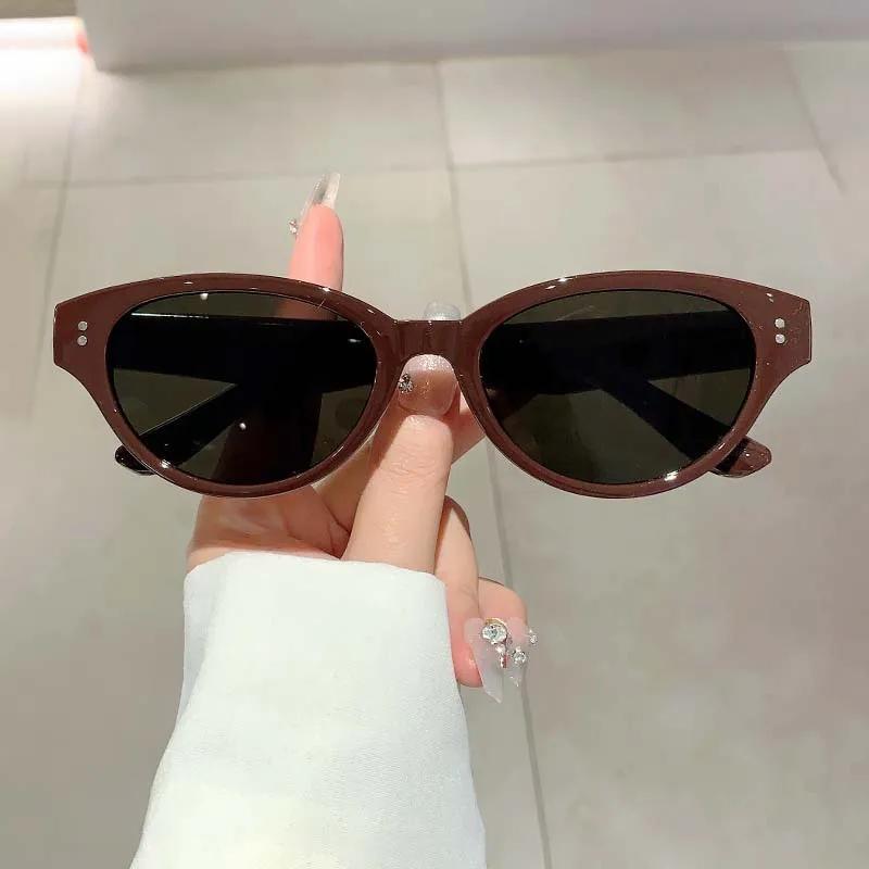 Popular Vintage Rivet Cat Eye Sunglasses Women For Men Sun Glasses Punk Shades Luxury Brand Designer Optical Eyeglasses Frame