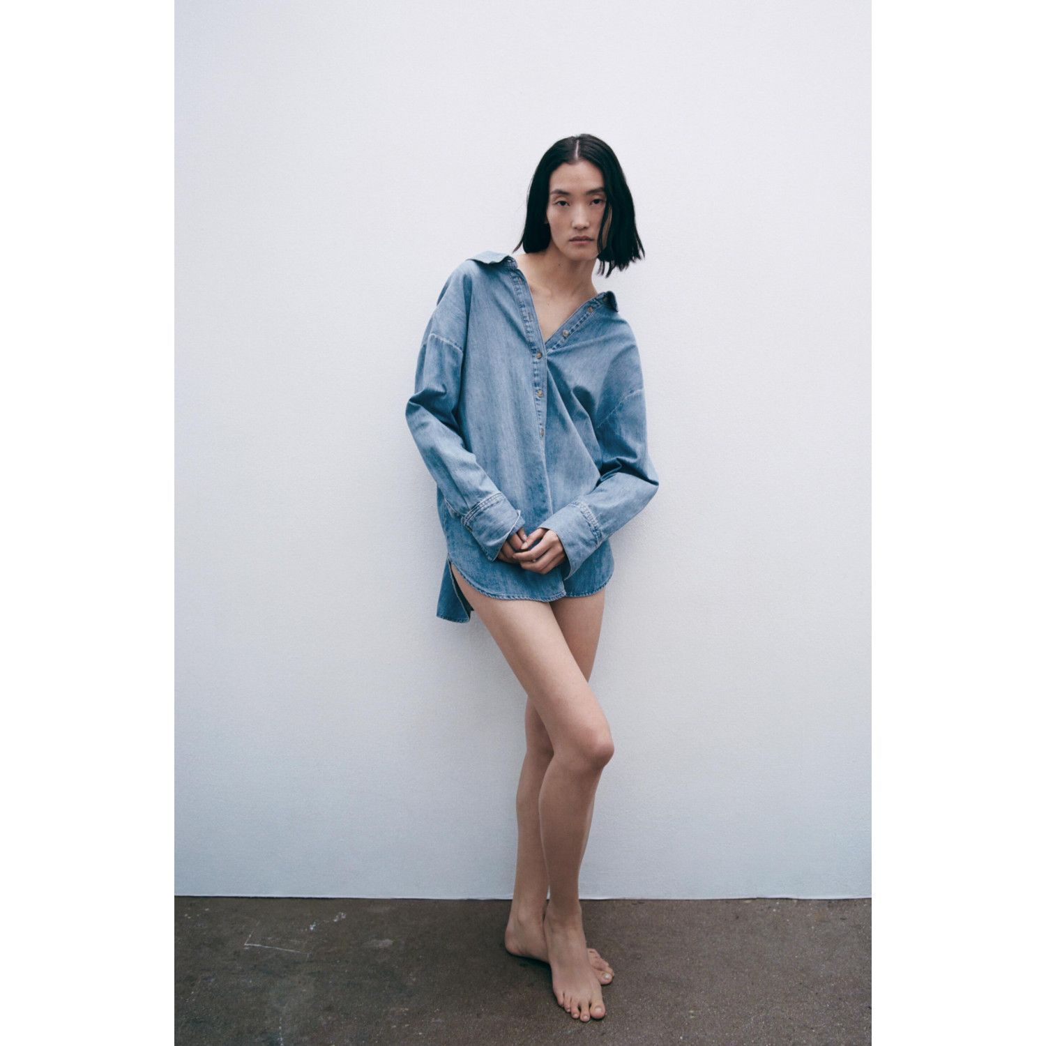 

OVERSIZE DENIM SHIRT