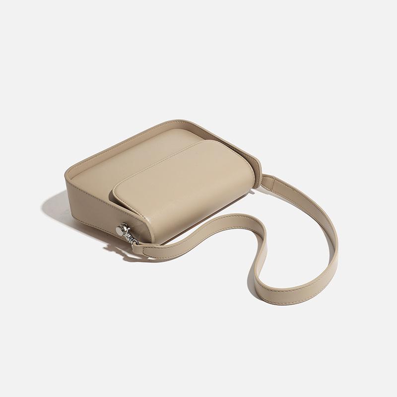 2024 Summer New Niche High-Quality Tofu Bag, Fashionable and Versatile for Commuting, Single-Shoulder, Underarm, Crossbody Small Square Bag