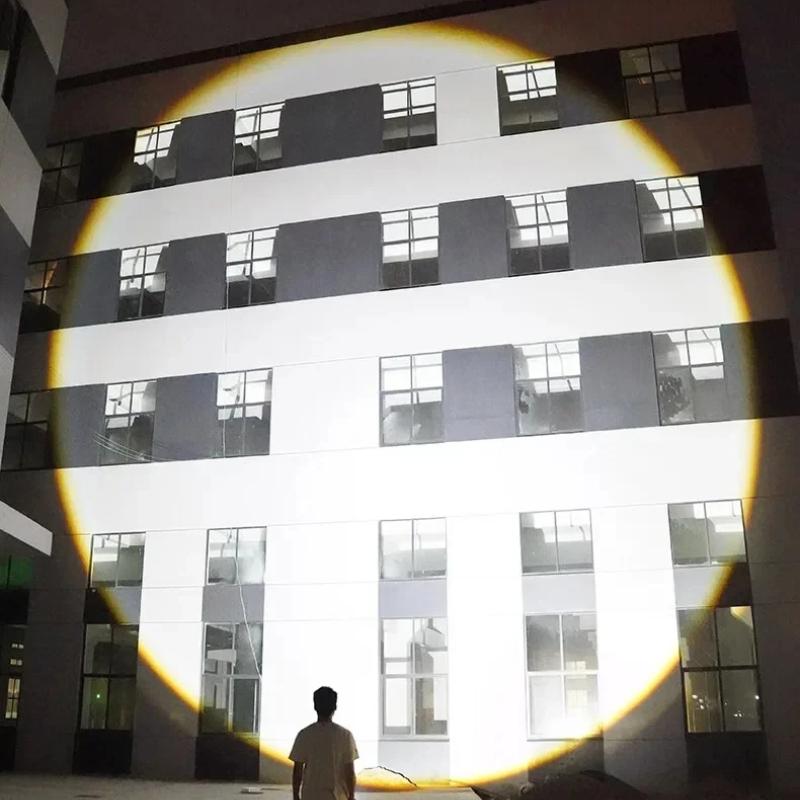 Lanterna de Grande Capacidade 15000mAh Recarregável LED Lanternas de Alta Potência Lanterna Zoom Lanterna Longo Alcance 3000M Luz COB