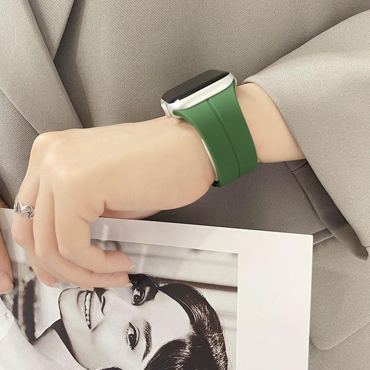 Applicable Applewatch Strap Liquid Silicone Magnetic Buckle Strap S1/S1 Ultra Apple Watch Silicone