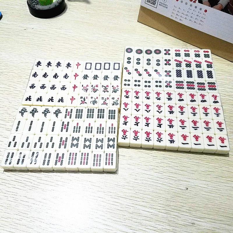 Hot Travel Mahjong Entertainment Products Portable Mini Mahjong
