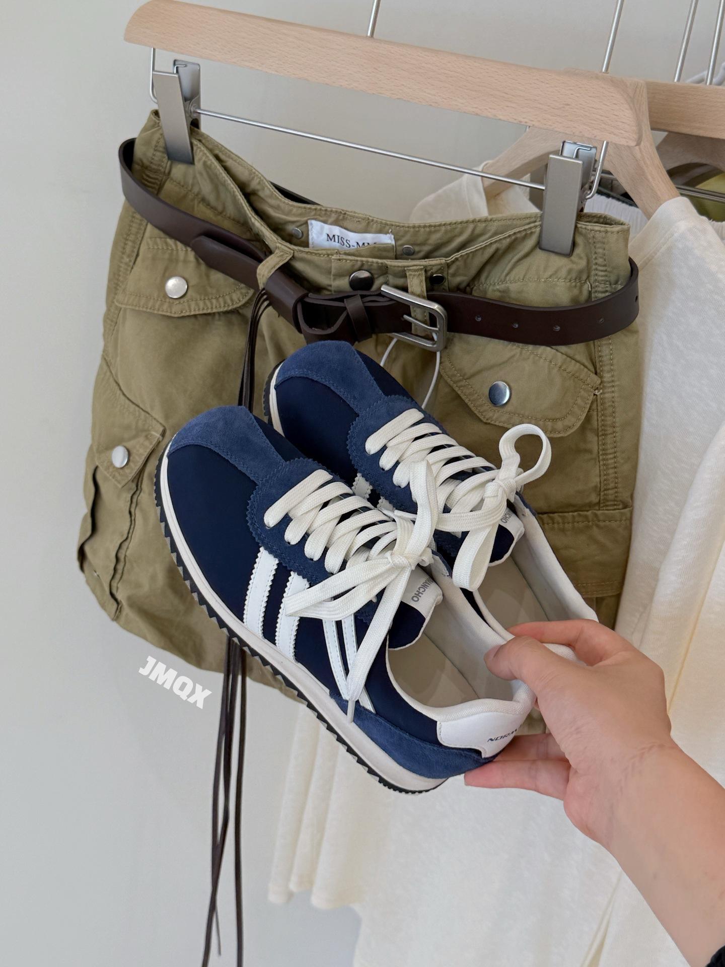 

Inner height increase summer new thick-soled color matching waffles mesh height increase casual sports shoes 35 синий