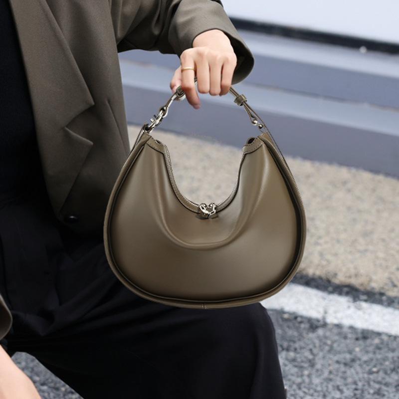 Underarm Bag, New Women's Bag, Leather Handbag, Women's Niche Design Bag, High-end Crescent Bag, Shoulder Bag