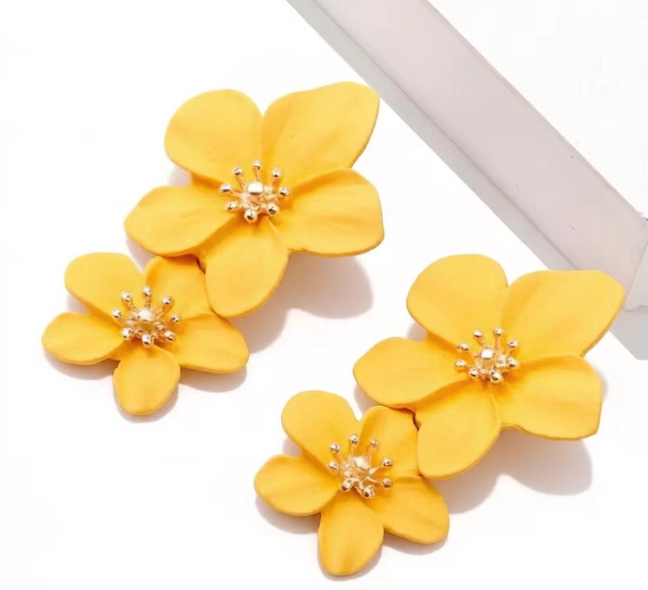 Women's Korean Earrings with Flowers