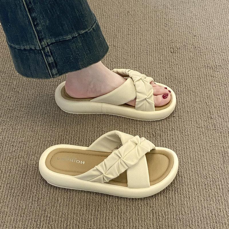 Stepping on shit soft-soled slippers for women's summer outer wear 2025 new non-slip, wear-resistant and versatile casual wheat ear cool slippers