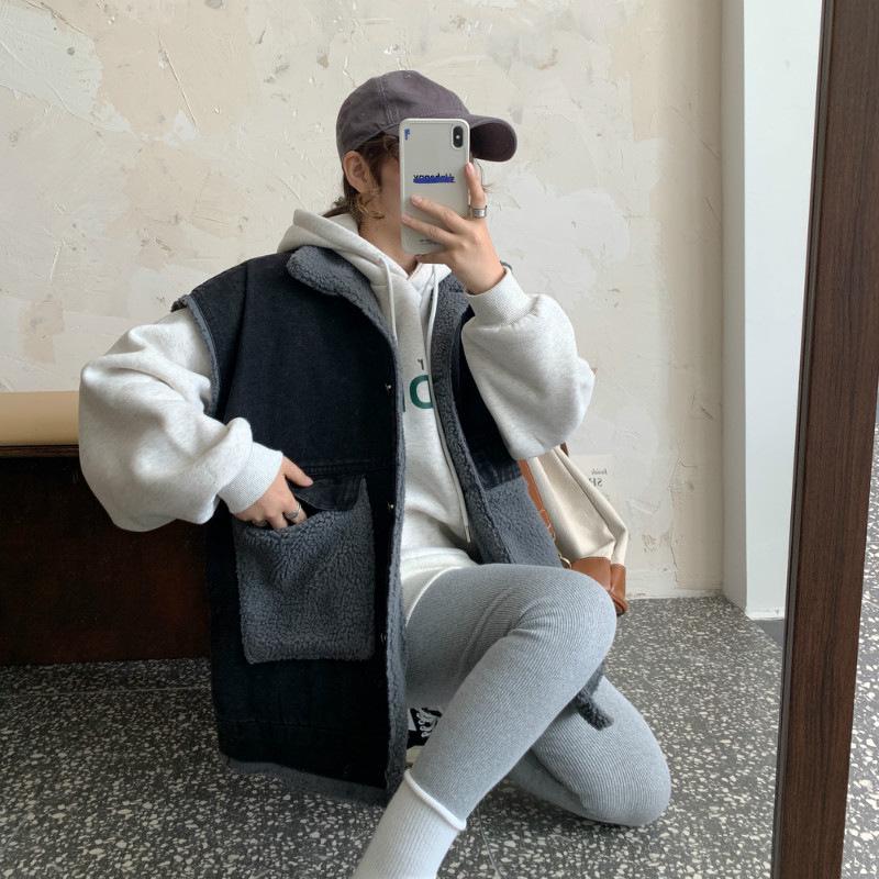 Lamb Wool Splicing Denim Vest for Women - Autumn/Winter Fashion Loose Pocket Waistcoat