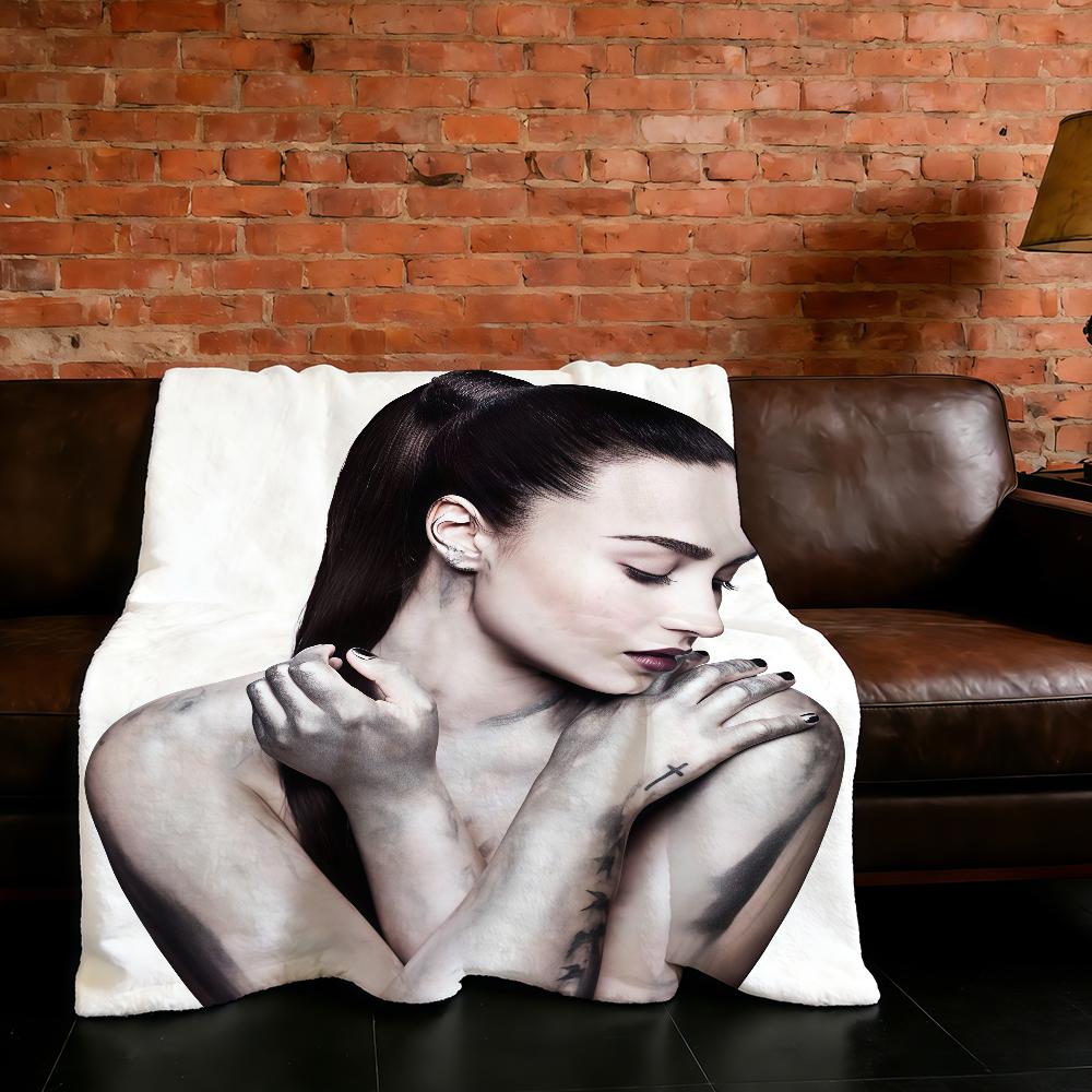 Blanket D-Demi Super Warm Comfortable Plush Throw Blanket Singer Child Home Sofa Bedroom Lovato Gift