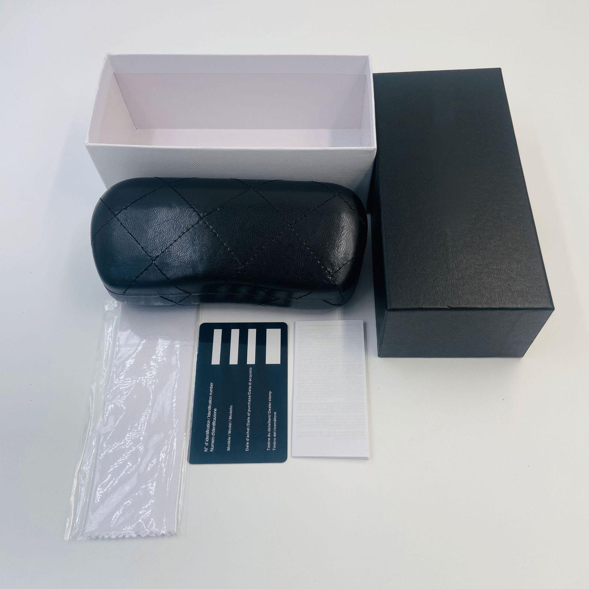 High-End Leather Sunglasses Case  Cloth Set - Influencer Style