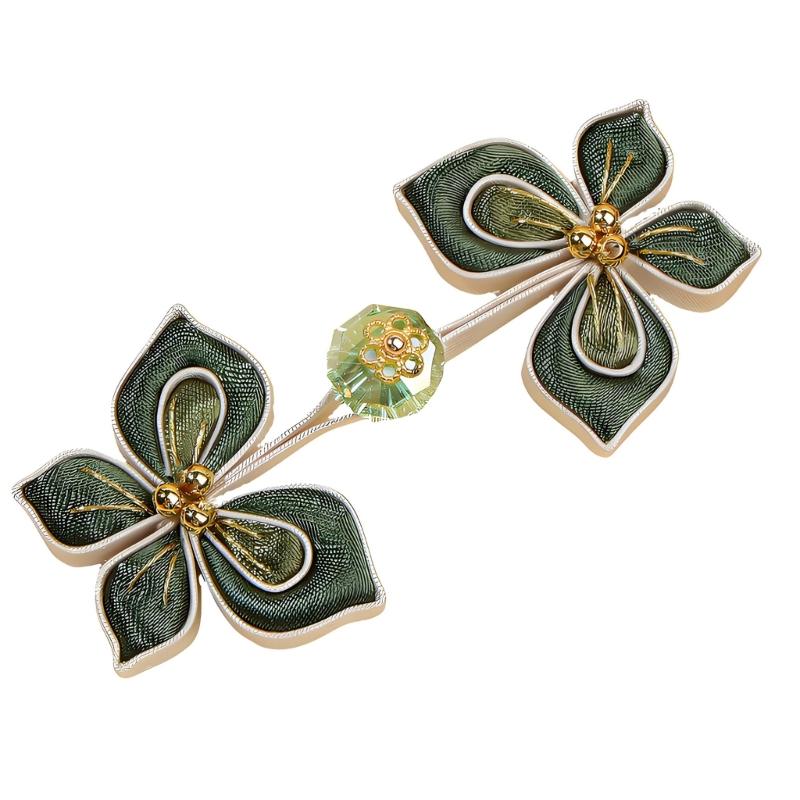 Traditional Style Sewing Trim for Apparel Finishing, Decorative Qipao Button Piece with Butterfly Shape for Dress Fronts