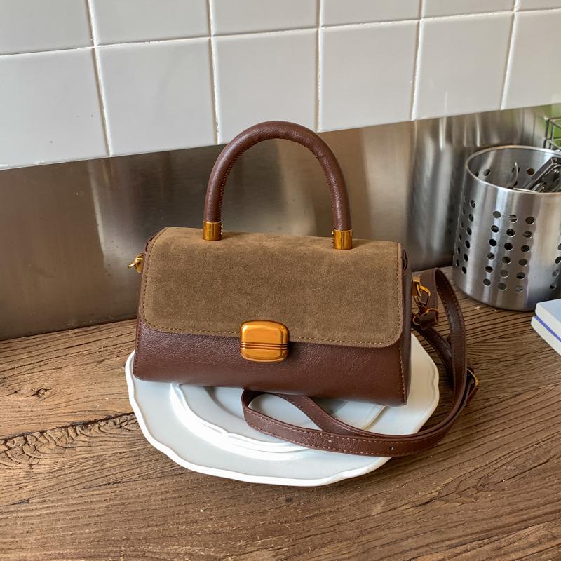 Premium light luxury niche bag women's 2025 new trendy autumn and winter go out hand bag shoulder crossbody small square bag