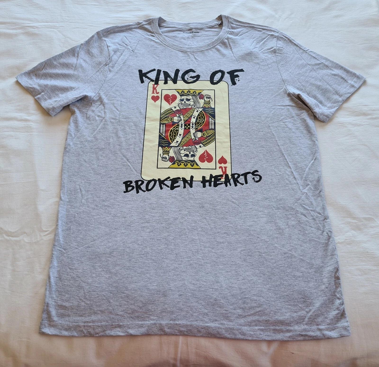 

King Of Broken Hearts Mens Grey Printed Short Sleeve Novelty T Shirt Size M New 4XL