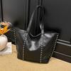 Borsa Tote in Ecopelle Borchiata Borsa a Spalla Oversize da Donna con Design Elegante Grande Capacità Borsa con Borchie