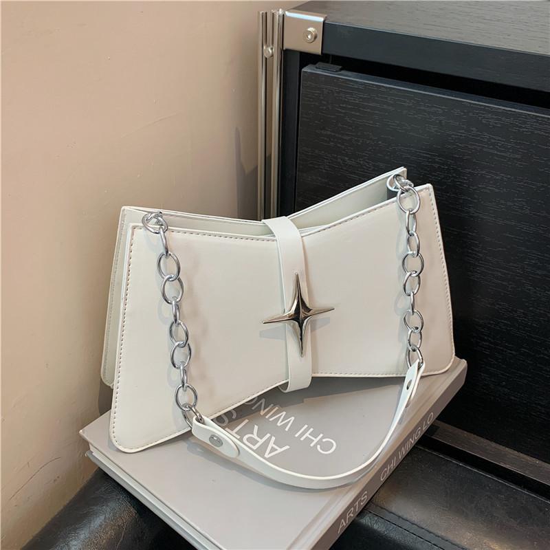 Trendy Small Square Bag 2023 Winter New Chain Underarm Single Shoulder Bag High-end Sense
