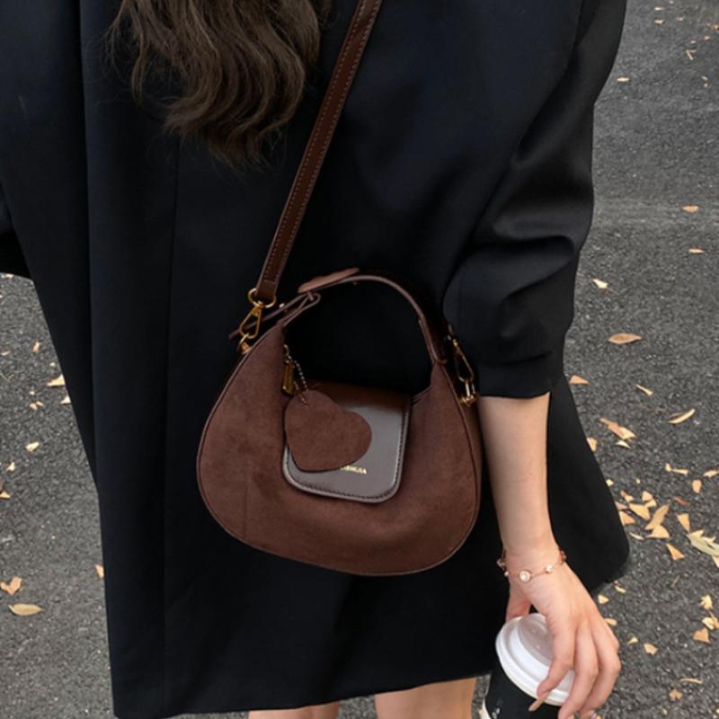 Vintage Crescent Mo Shape Shoulder Bag Fashi Casual Small Handbag With Suede & Leather Patchwork Women Commute Crossbody Bag