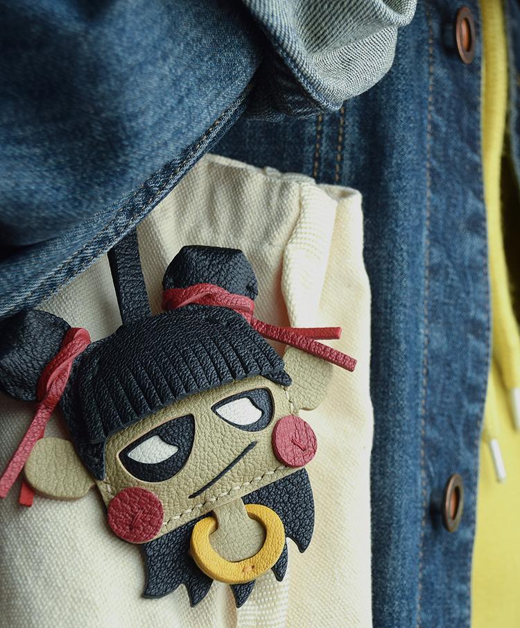 Originales Nezha Design Handgefertigtes Echtes Leder Auto Schlüsselanhänger Kette, Einzigartiges Mythologischer Held Schlüsselanhänger Accessoire für Männer und Frauen