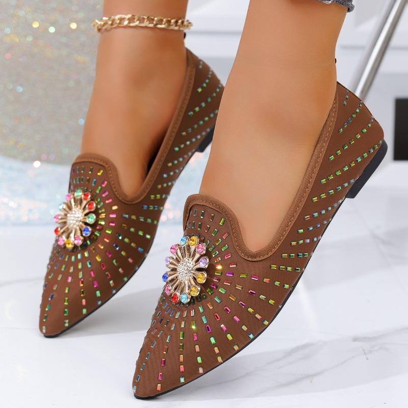 Large size women's shoes new flat bottom shallow mouth Doudou shoes flat bottom rhinestone pointed single shoes women