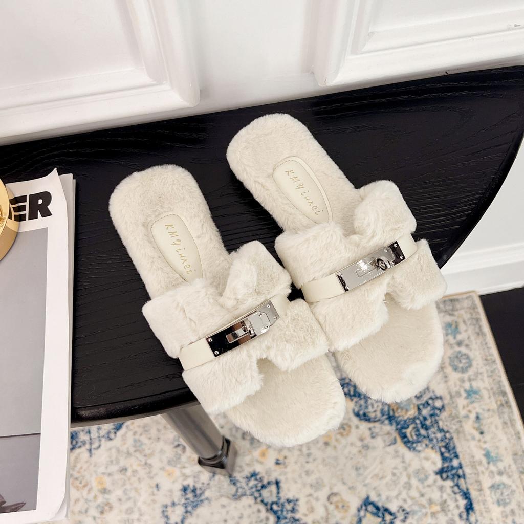 2025 herfst en winter nieuwe high-end bovenkleding kleine gouden gesp fluweel warme katoenen mop casual platte zool pluizige pantoffels dames