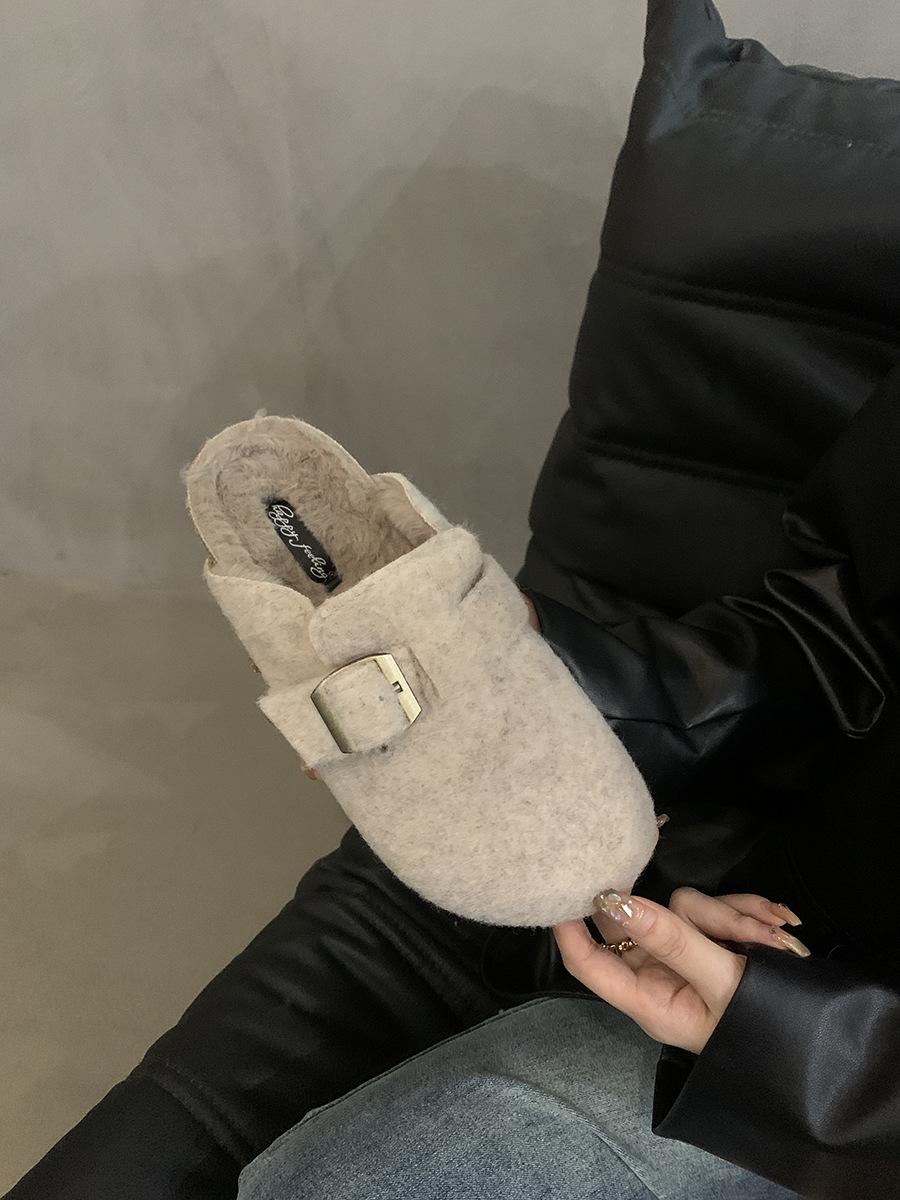 

Thick-soled fluffy slippers for women in winter wear 2024 Mori retro Boken shoes for women with velvet lazy one-pedal cotton slippers 40