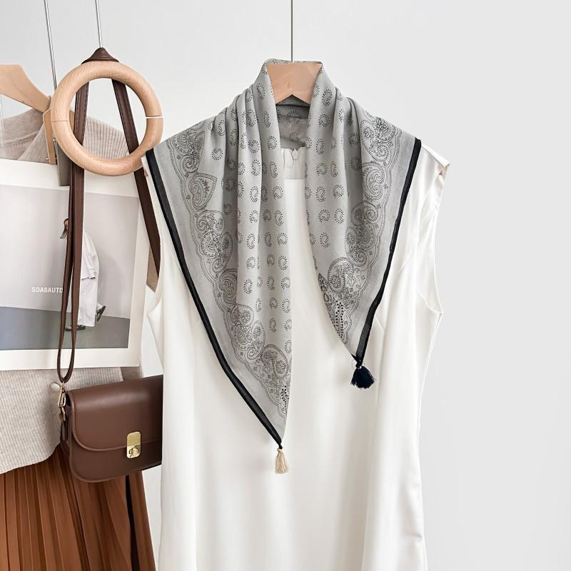 Vintage Korean Style Tassel Versatile Fashion Women Square Neck Scarf