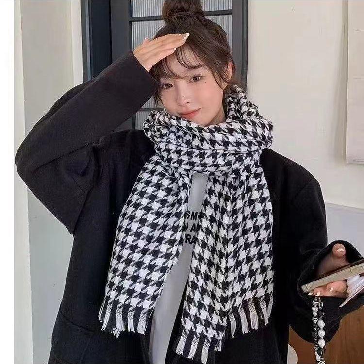 Korean Style Houndstooth Plaid Scarf - Versatile, Warm, Double-Sided for Autumn and Winter