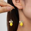 Collana con Ciondolo a Forma di Limone Giallo, Fiorellino e Foglia Verde, Catena Metallica Regolabile per Donna, Gioielli Estivi, Regali