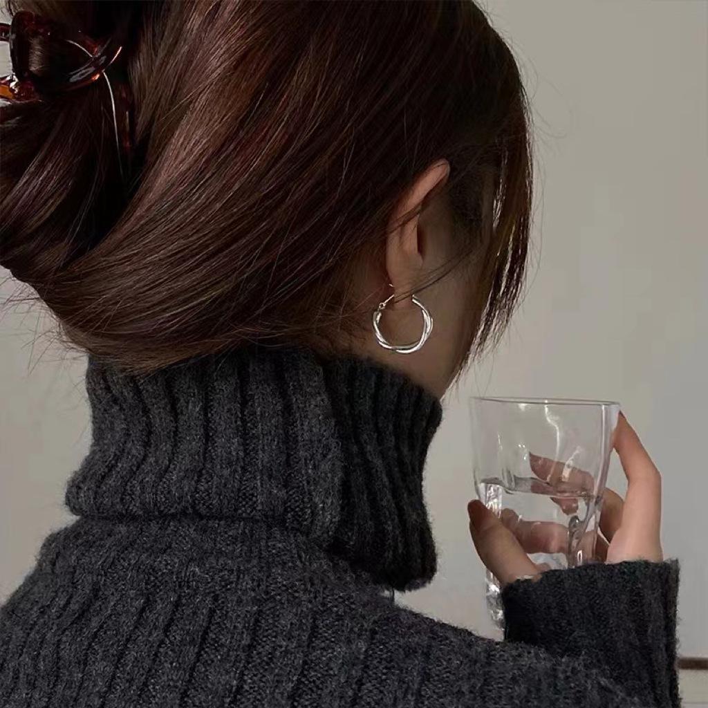 925 Silver Geometric Circle Stud Earrings for Women - Minimalist, High-End Design