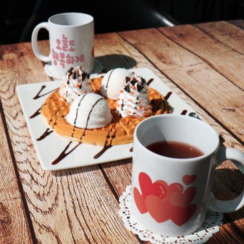 am522-Design Mug 2p-Be happy today too