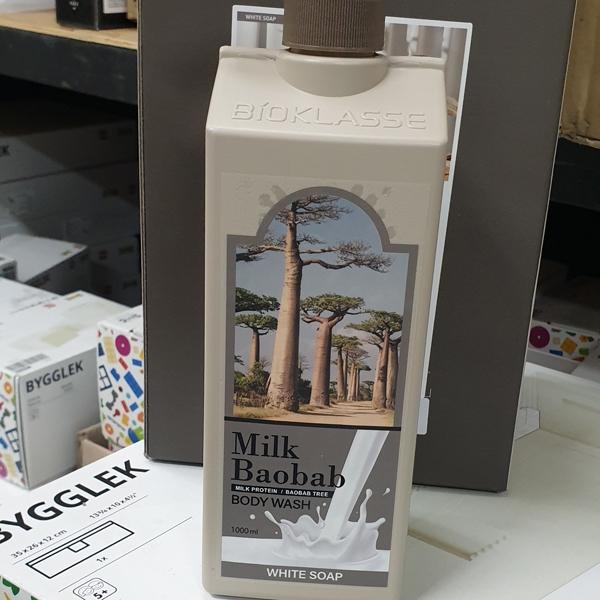 Milk Baobab Body Wash White Soap Scent 1000ml One thing