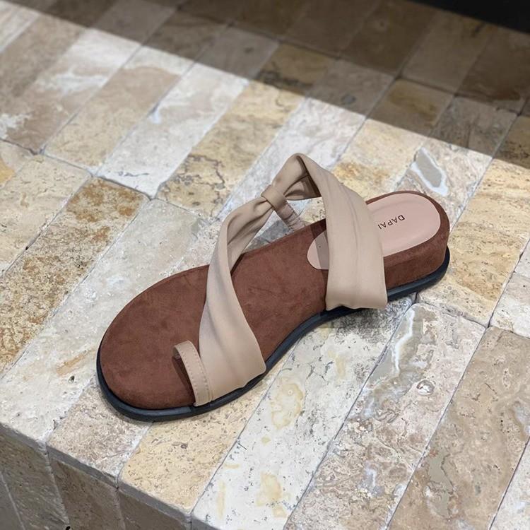 Soft Sole with Skirt Temperament Fairy Style Fashion Sandals Summer Wear 2025 Gentle Open-toed Flat Sandals Tide