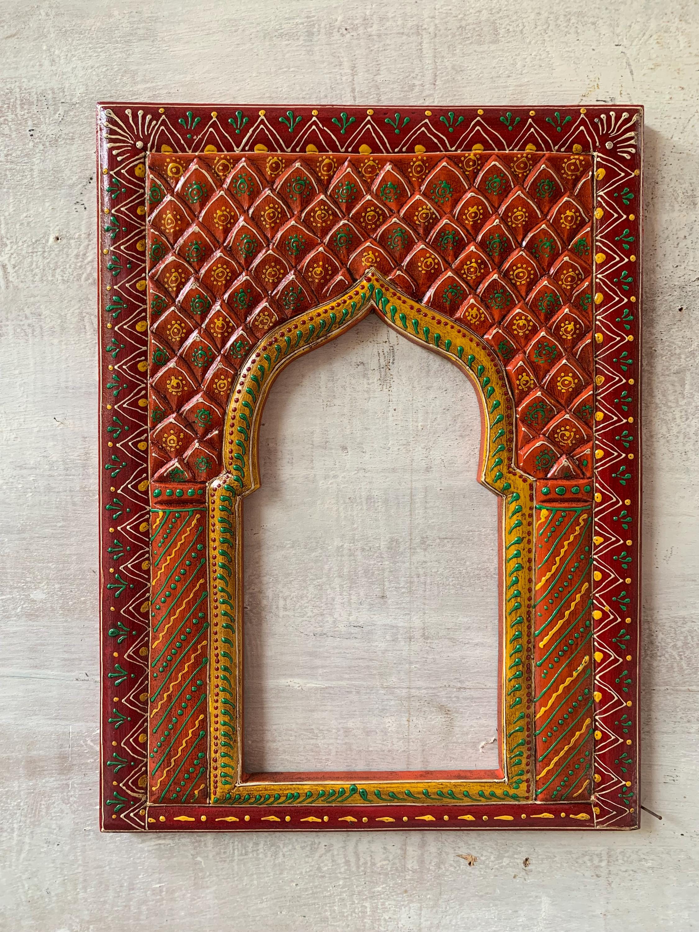 

Hand-Painted Wooden Jharokha Frame: Indian Mehrab Wall Decor разноцветный