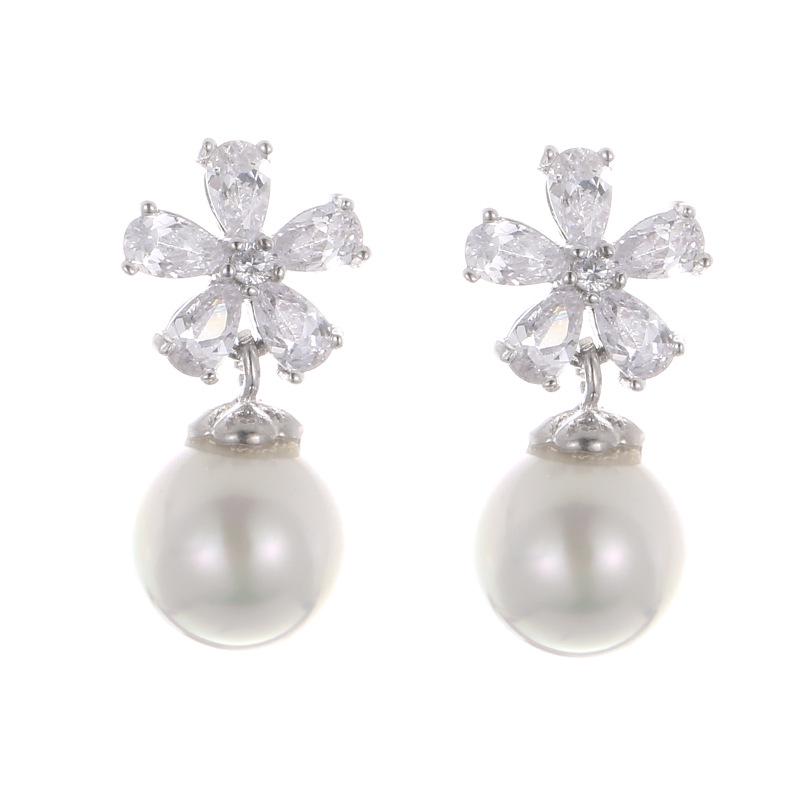 European Retro Diamond-Inlaid Pearl Pendant Stud Earrings for Women - Elegant and Fashionable Jewelry