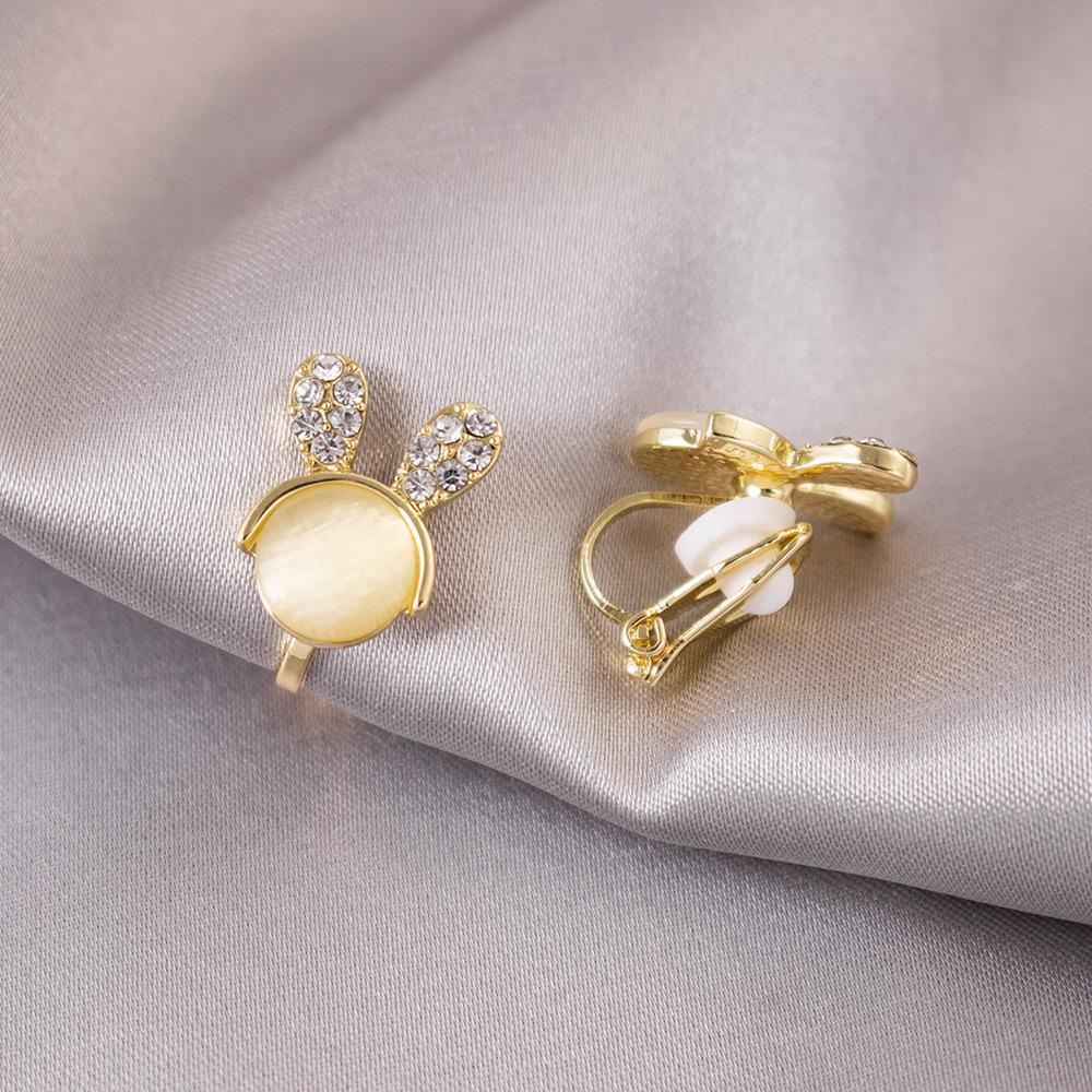 Versatile Light Luxury Ear Clips Without Pierced Ears Daily High-end Triangular Ear Clips Versatile Women's Earrings