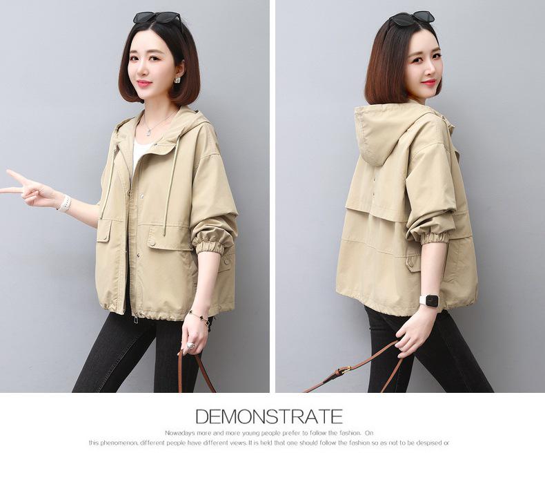 Damkort Huvförsedd Kofta Jacka - Vår/Höst 2024 Kollektion: Modernt & Mångsidigt för Medelålders Mammor