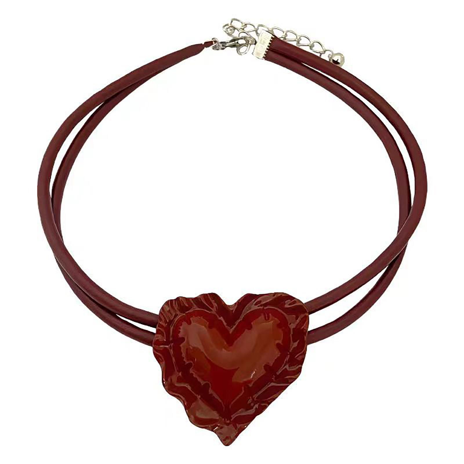 

Винтажное ожерелье с кулоном в виде сердца из ПУ кожи, регулируемая длина, цепочка на шею для женщин, элегантная цепочка на ключицу, праздничная бижутерия красный