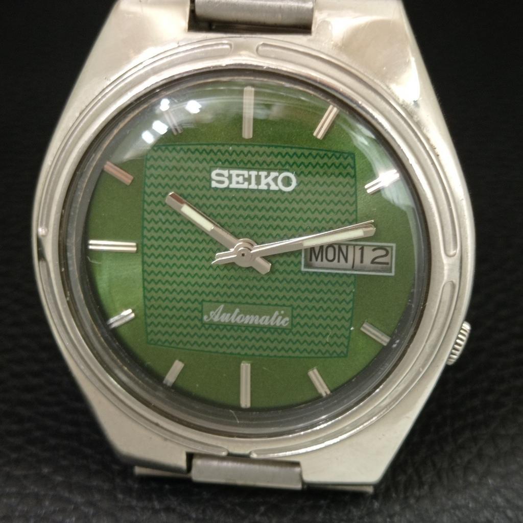 GENUINE VINTAGE SEIKO AUTOMATIC 7009A JAPAN MENS GREEN DIAL WATCH a708597-1