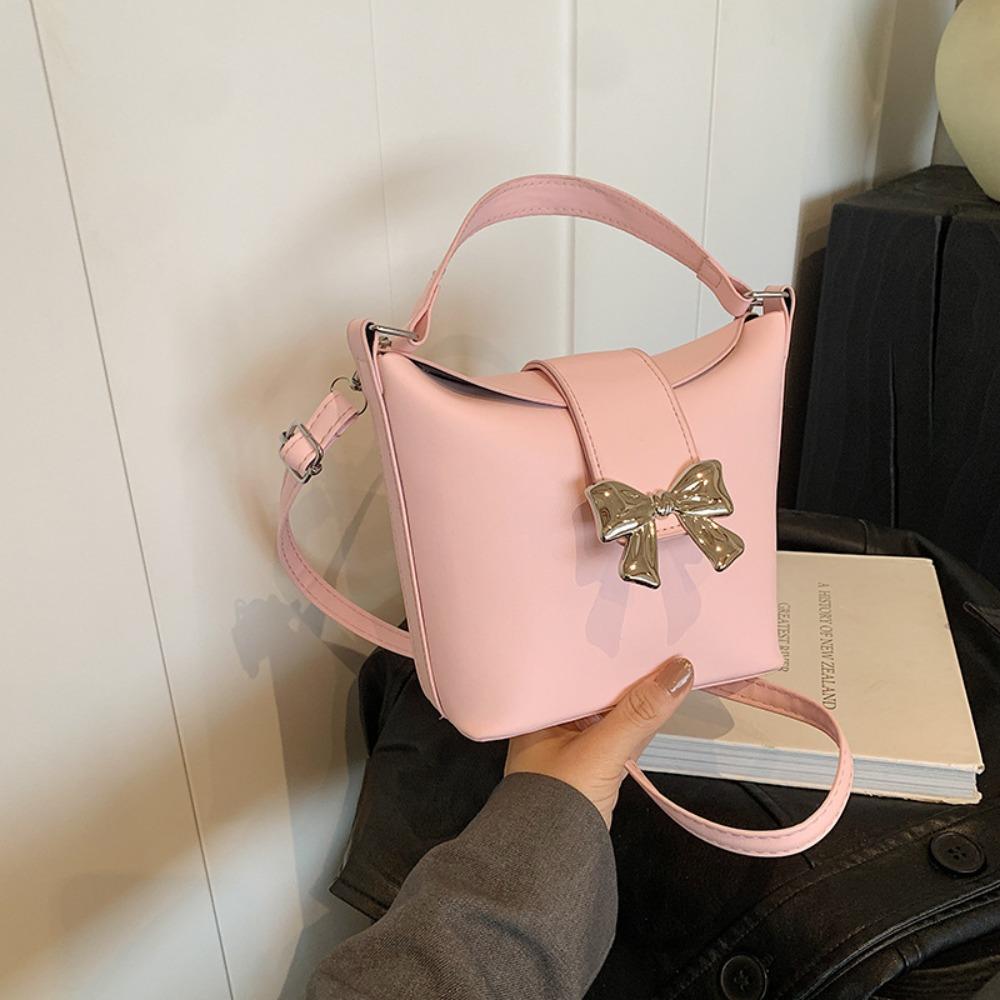 

Solid Color Bow Buckle PU Bag Handbag Women s Shoulder Bag Trendy Silver Bucket Bag Storage phone рожевий