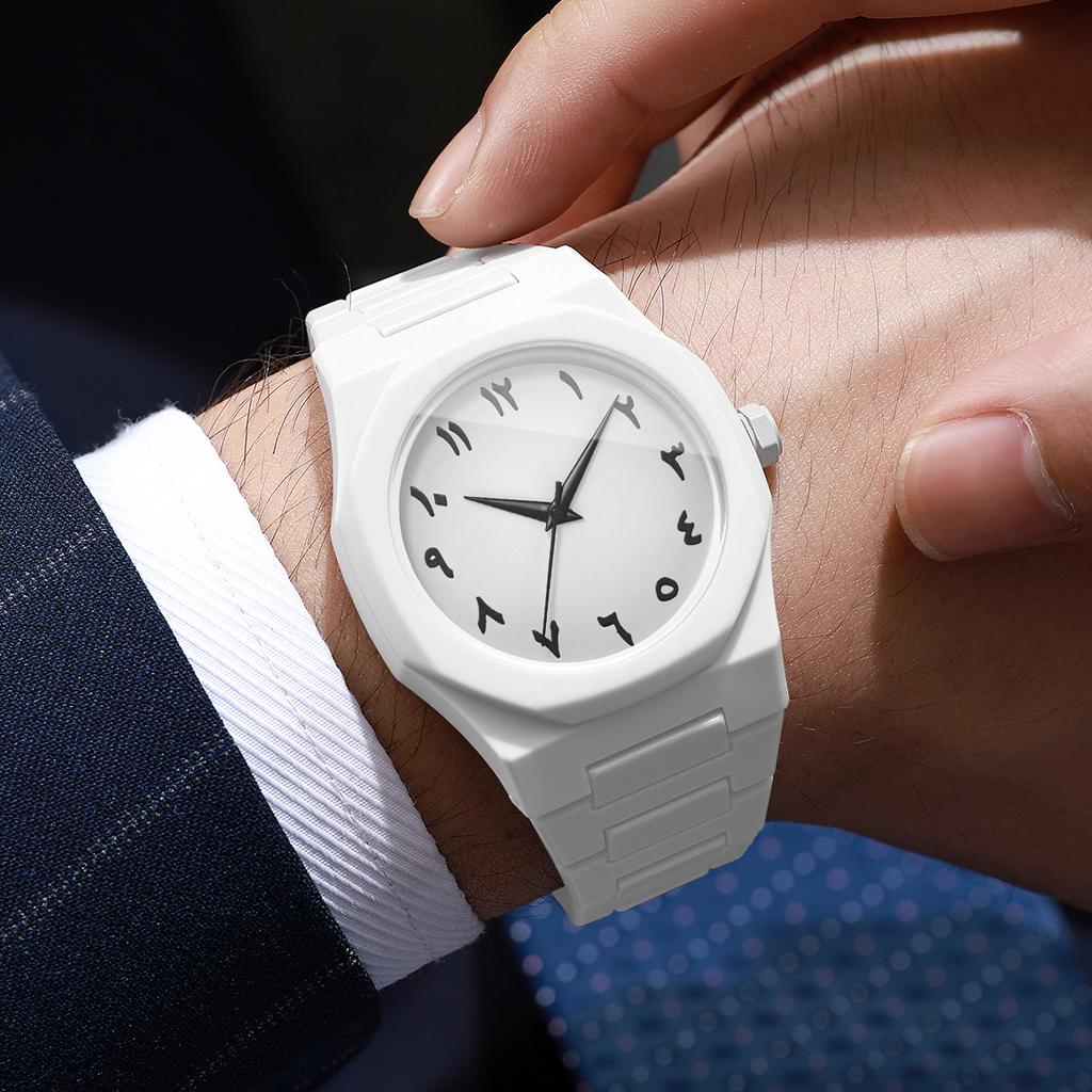 1Pcs Men's Gift Watch Stylish Simple Arabic Digital Dial Handsome Classic Versatile Casual Quartz Watch( Box Not Included)