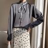 Frühlings- und Herbst-Damen-Flattergürtel-Hemd-Cardigan Rundhals Schleifen-Tops Anzug Innen Stehkragen Bluse