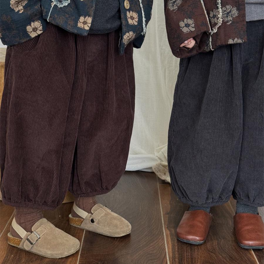 Jiaye Kinder 2025 Frühling Cord Neun-Punkte-Hose für Jungen und Mädchen - Retro Wald Pumphose