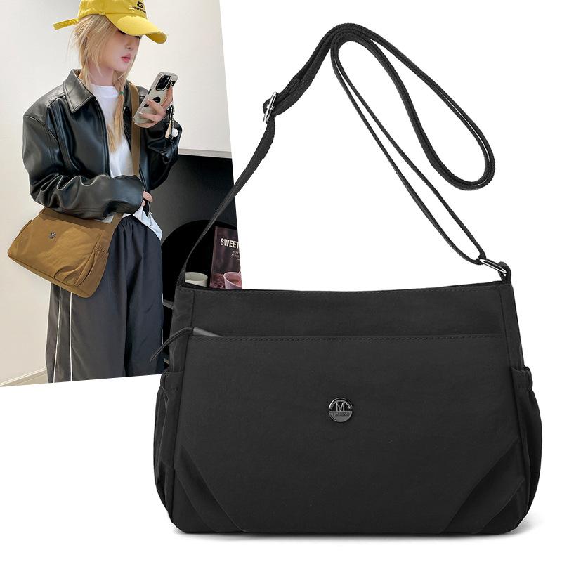 

Lightweight shoulder small square bag new casual versatile multi-layer large-capacity messenger bag men s and women s fashion bag чёрный